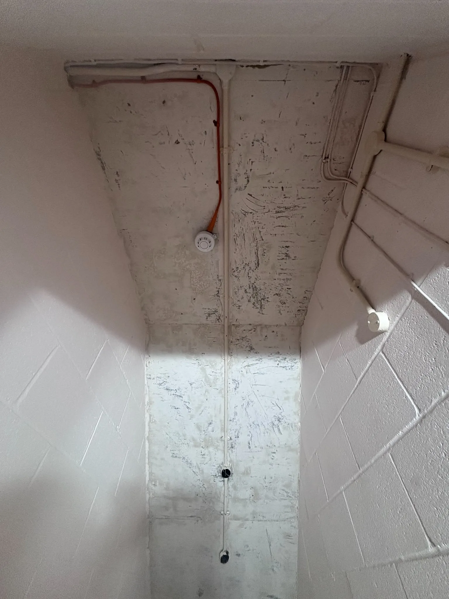 Licensed asbestos gasket removal in a Rotherhithe commercial property